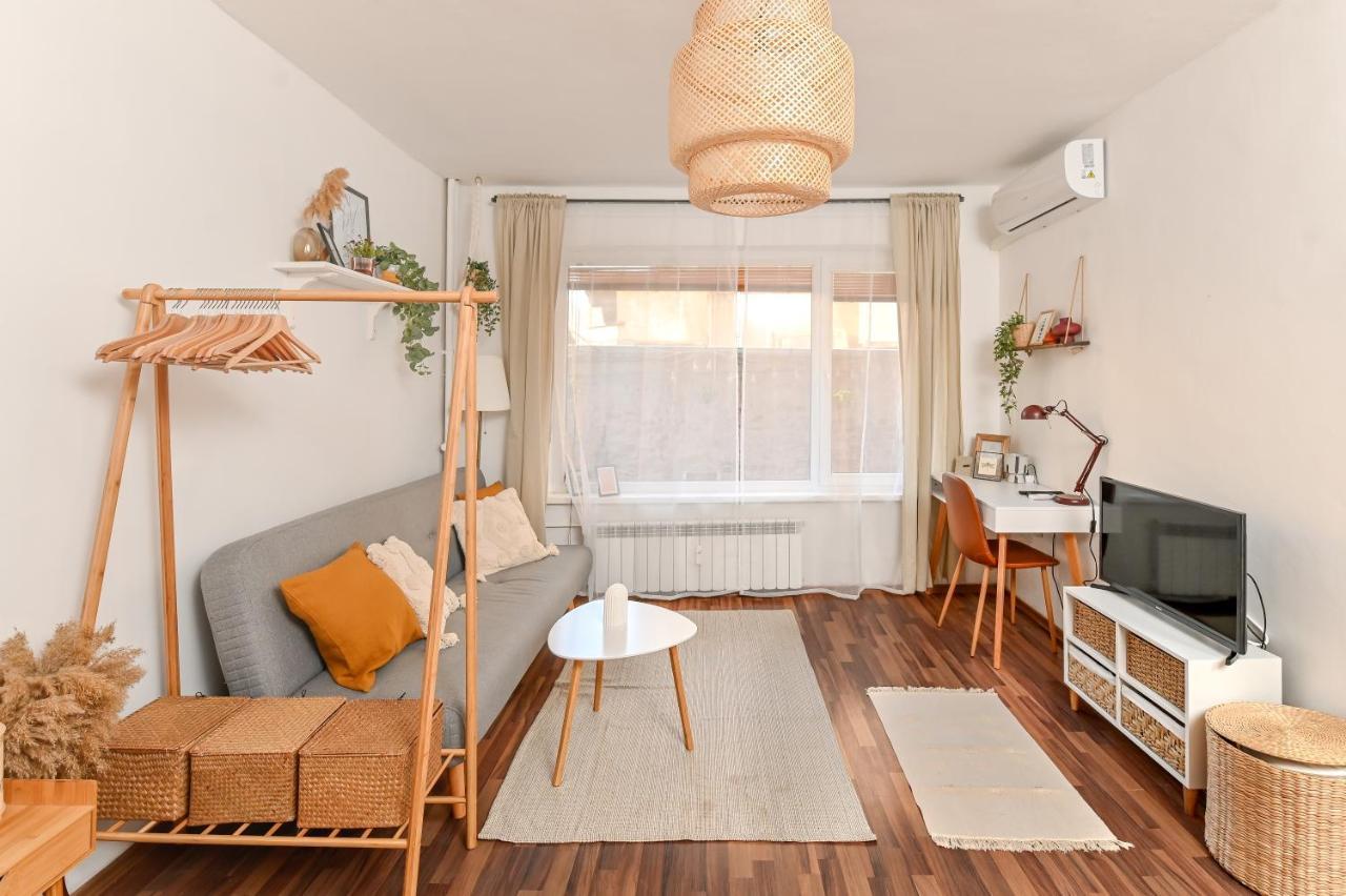 Cosy&Art 1Bd Apartment Next To Slaveykov Square 소피아 외부 사진